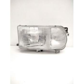 FARO DERECHO 260109C108 NISSAN 67626060