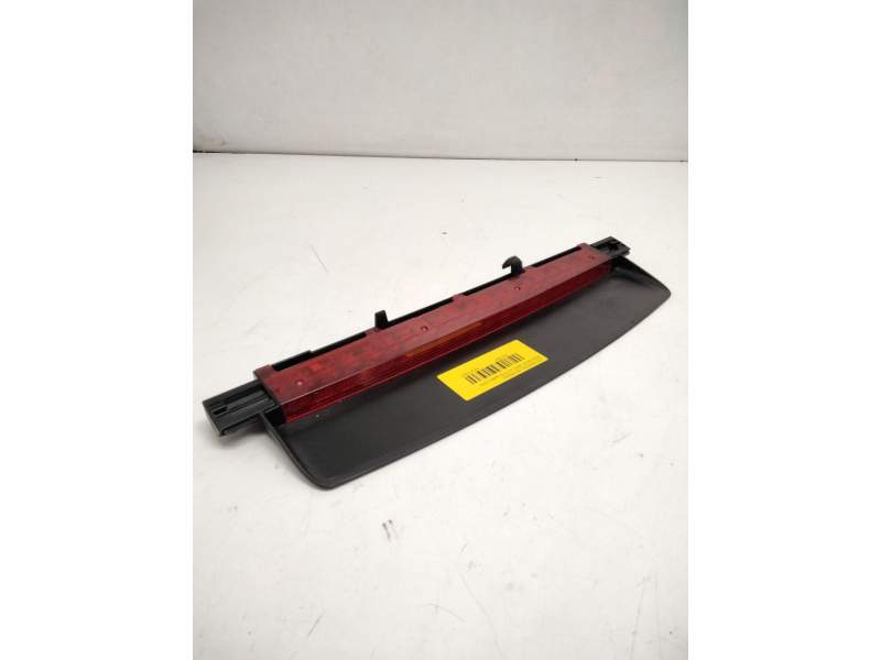 Recambio de luz central de freno para audi a4 b7 (8ec) 2.0 tfsi quattro referencia OEM IAM 4F5945097  