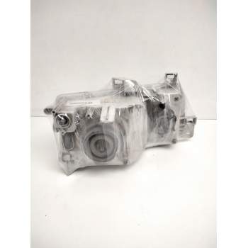 Recambio de faro derecho para nissan serena (c23) 2.0 d (kvjc23) referencia OEM IAM 260109C108 NISSAN 67626060