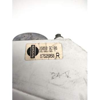 Recambio de faro derecho para nissan serena (c23) 2.0 d (kvjc23) referencia OEM IAM 260609C108 NISSAN 67626060