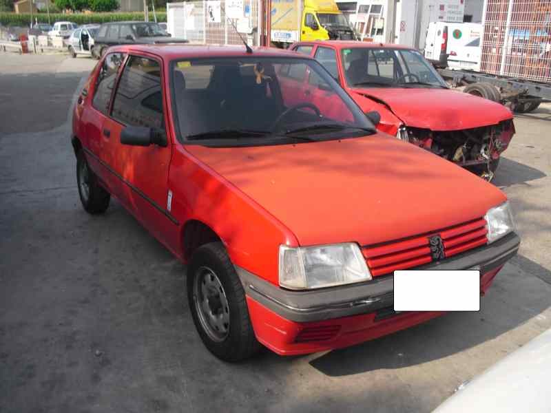 peugeot 205 berlina del año 1994