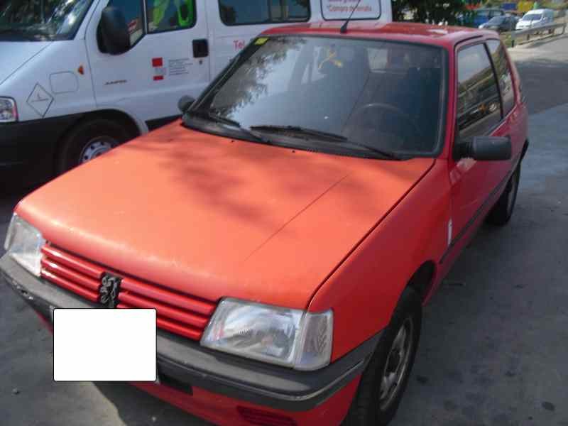 peugeot 205 berlina del año 1994