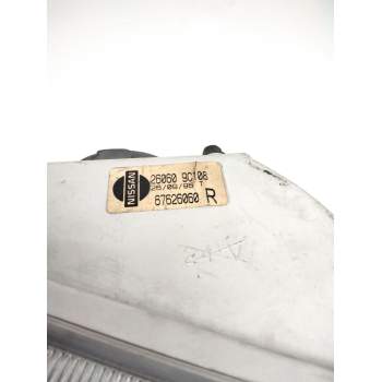Recambio de faro derecho para nissan serena (c23) 2.0 referencia OEM IAM 260609C108 NISSAN 67626060