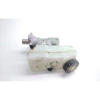 Recambio de bomba freno para renault clio iv limited referencia OEM IAM 460915125RA  