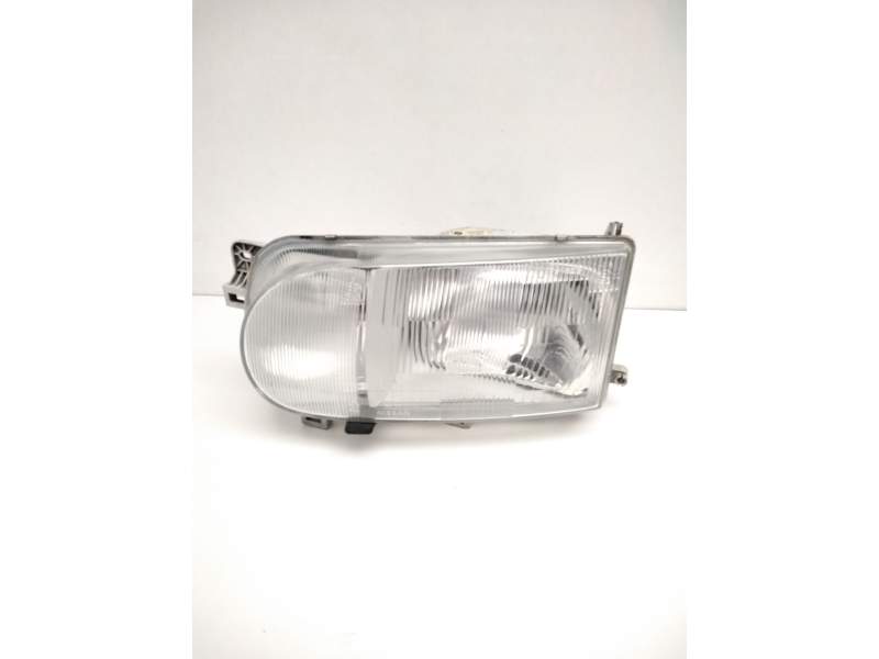Recambio de faro izquierdo para nissan serena (c23) 2.0 d (kvjc23) referencia OEM IAM 260607C008 NISSAN 67735050
