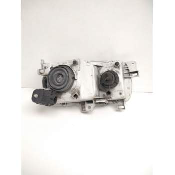 Recambio de faro izquierdo para nissan serena (c23) 2.0 d (kvjc23) referencia OEM IAM 260607C008 NISSAN 67735050