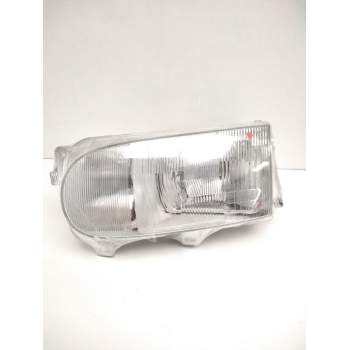 FARO IZQUIERDO 260607C011 NISSAN 67736070