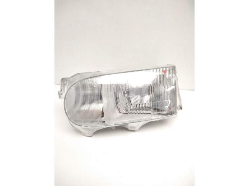 Recambio de faro izquierdo para nissan serena (c23) 2.3 d referencia OEM IAM 260607C011 NISSAN 67736070