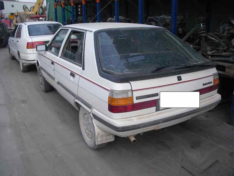 renault r-11 del año 1986