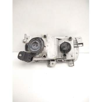 Recambio de faro izquierdo para nissan serena (c23) 2.3 d referencia OEM IAM 260607C011 NISSAN 67736070