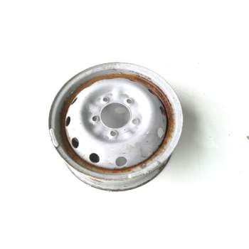 Recambio de llanta hierro para lada niva ( 2121 / 21213 / 21214 / 21215 ) only spezial referencia OEM IAM 16 5 TORNILLOS  