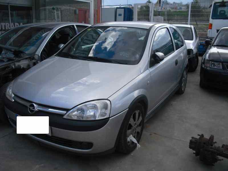opel corsa c del año 2000