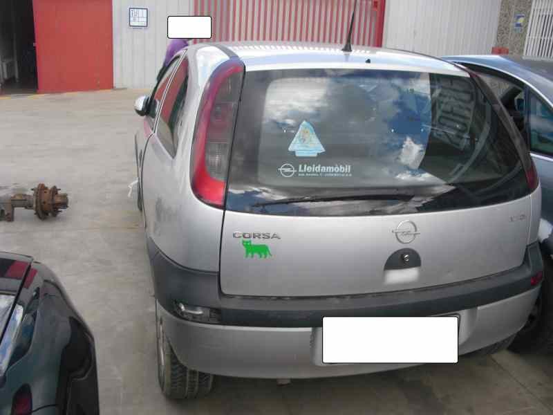 opel corsa c del año 2000