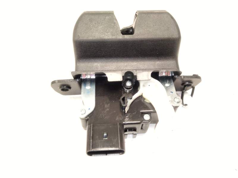Recambio de cerradura maletero / porton para hyundai tucson (tl, tle) 2.0 crdi referencia OEM IAM 81230D3000  
