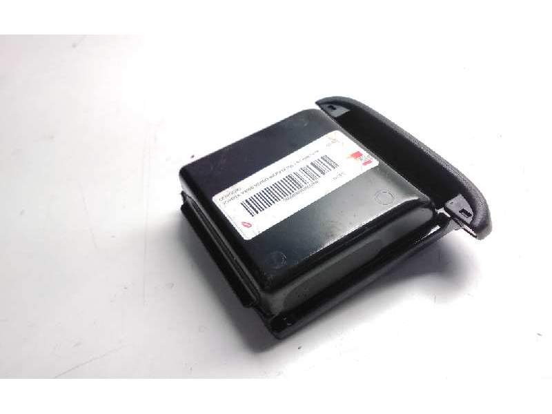 Recambio de cenicero para toyota yaris verso (ncp2/nlp2) 1.5 linea luna referencia OEM IAM   