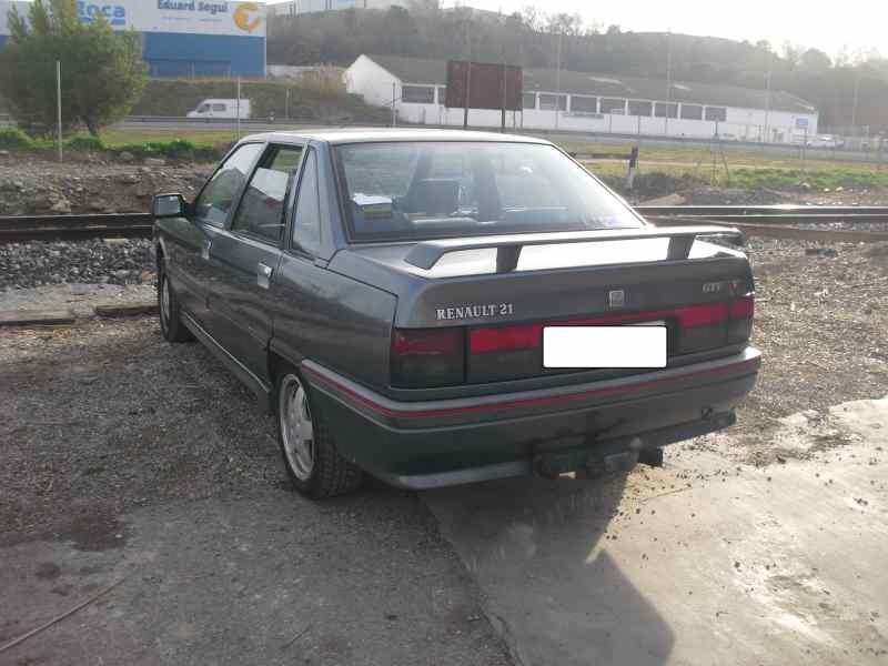 renault 21 berlina (b/l48) del año 1985