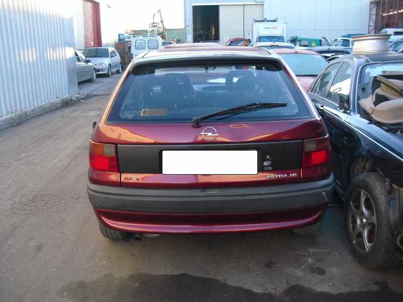 opel astra f berlina del año 1994