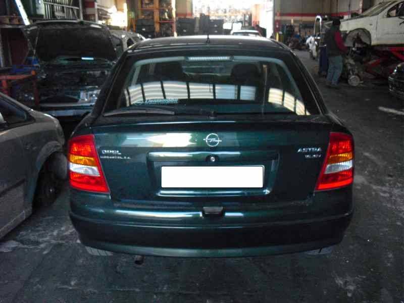 opel astra g berlina del año 1998