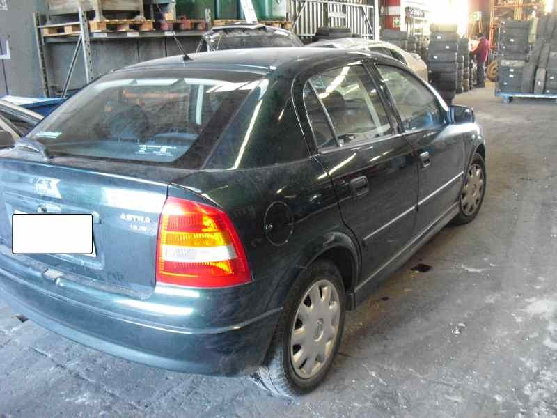 opel astra g berlina del año 1998