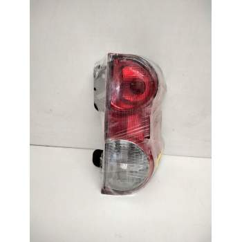 Recambio de piloto trasero derecho para nissan nv200 / evalia autobús e-nv (me0m) referencia OEM IAM 081151934R  