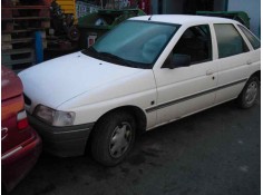 ford escort berlina/turnier del año 1990