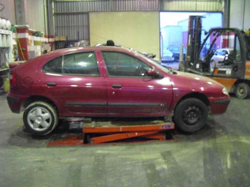 renault megane i fase 2 berlina (ba0) del año 2000