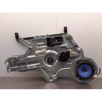 ELEVALUNAS DELANTERO IZQUIERDO 824012F010 