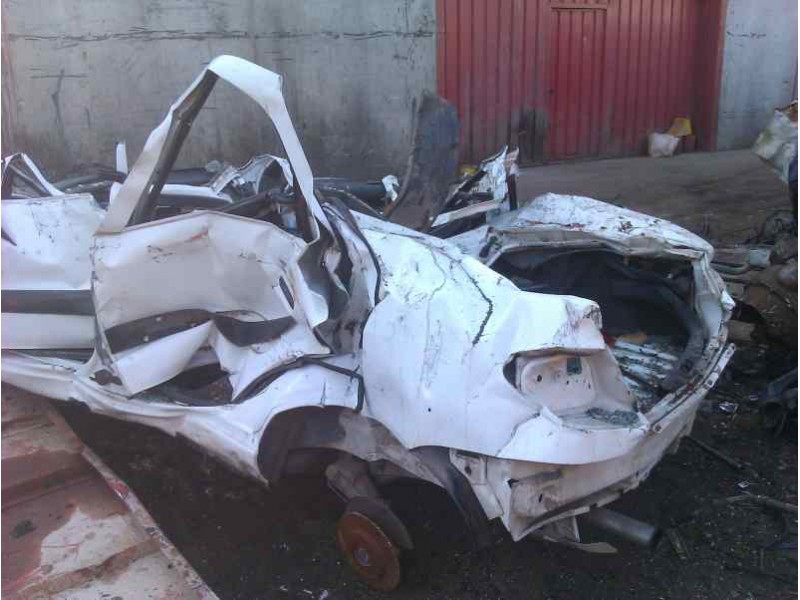 citroen xsara berlina del año 1999