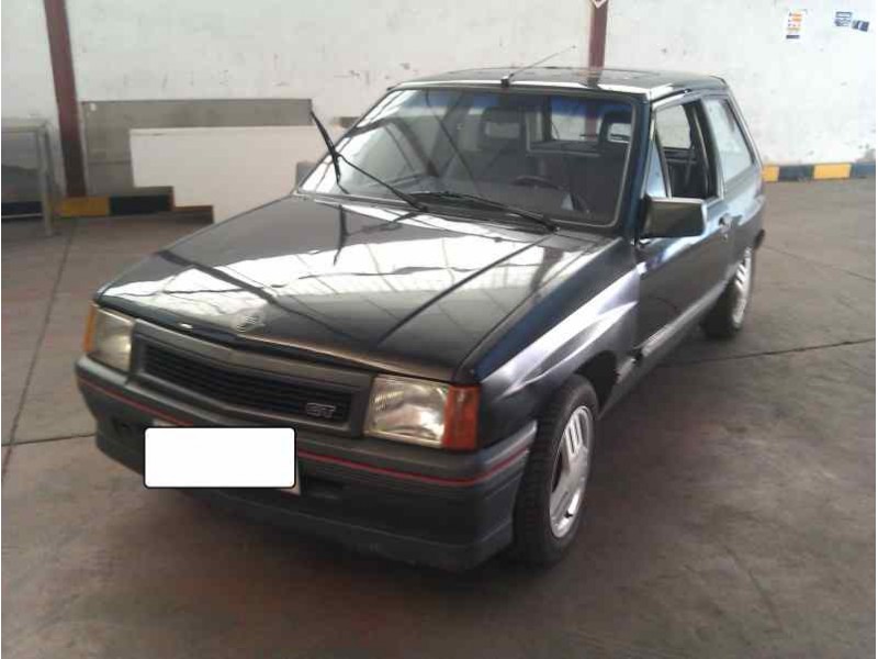 opel corsa a del año 1985