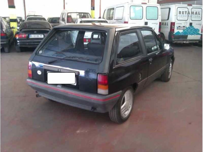 opel corsa a del año 1985