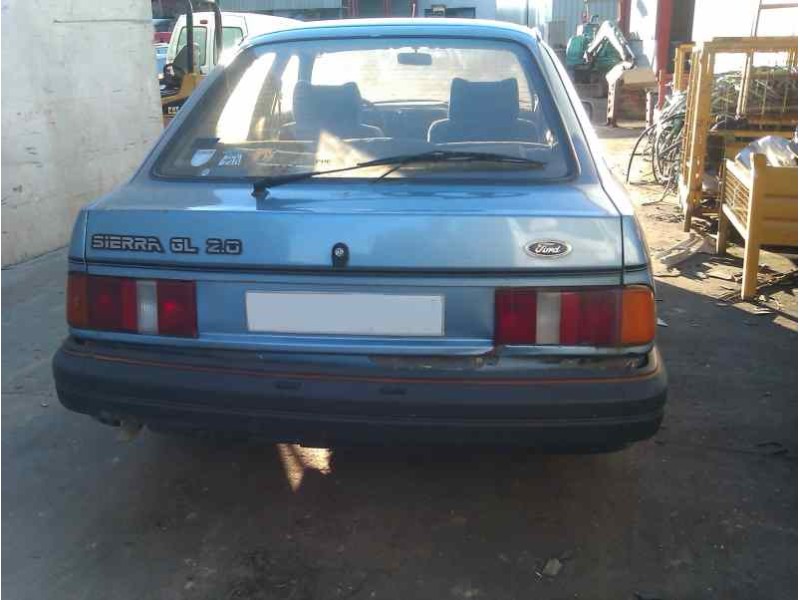 ford sierra berlina del año 1982
