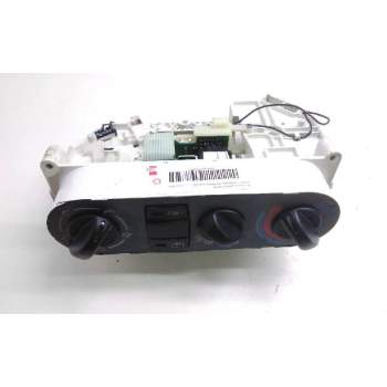 Recambio de mando climatizador para nissan terrano/terrano.ii (r20) referencia OEM IAM EG08136701  