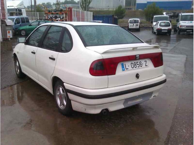 seat cordoba berlina (6k2) del año 1995