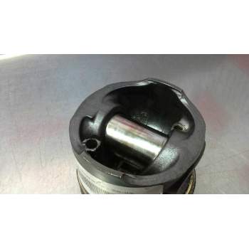 Recambio de piston para ford mondeo berlina (ge) ghia referencia OEM IAM   