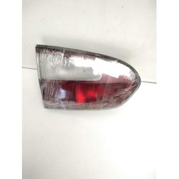 Recambio de piloto trasero central para hyundai h 1 referencia OEM IAM MH980226  