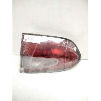 Recambio de piloto trasero central para hyundai h 1 referencia OEM IAM MH980227  