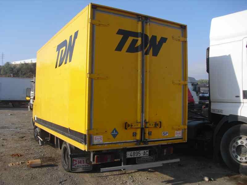 nissan trade 100 del año 1996