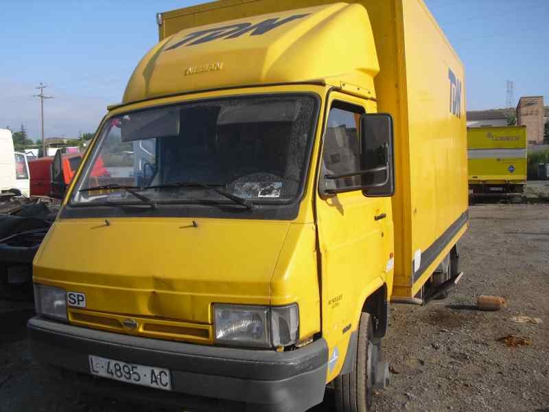 nissan trade 100 del año 1996