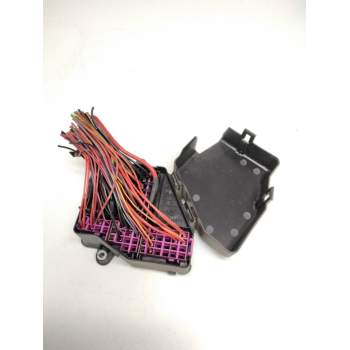 CAJA FUSIBLES 8D1941824 