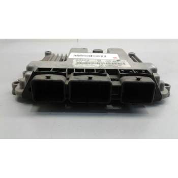 Recambio de centralita motor uce para renault megane ii berlina 3p referencia OEM IAM 0281011648 8200391966 8200460380