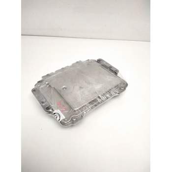 Recambio de centralita motor uce para renault scenic ii referencia OEM IAM 0281011389 8200300537 8200263396