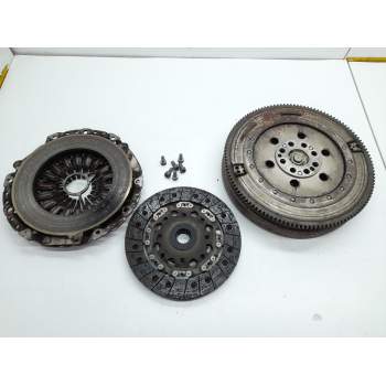 Recambio de kit embrague para bmw 1 (e81) 120 d referencia OEM IAM 324033610  