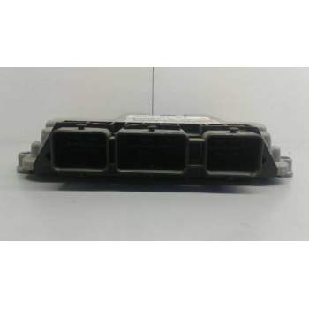Recambio de centralita motor uce para renault trafic combi referencia OEM IAM 0281012052 8200398292 8200391957