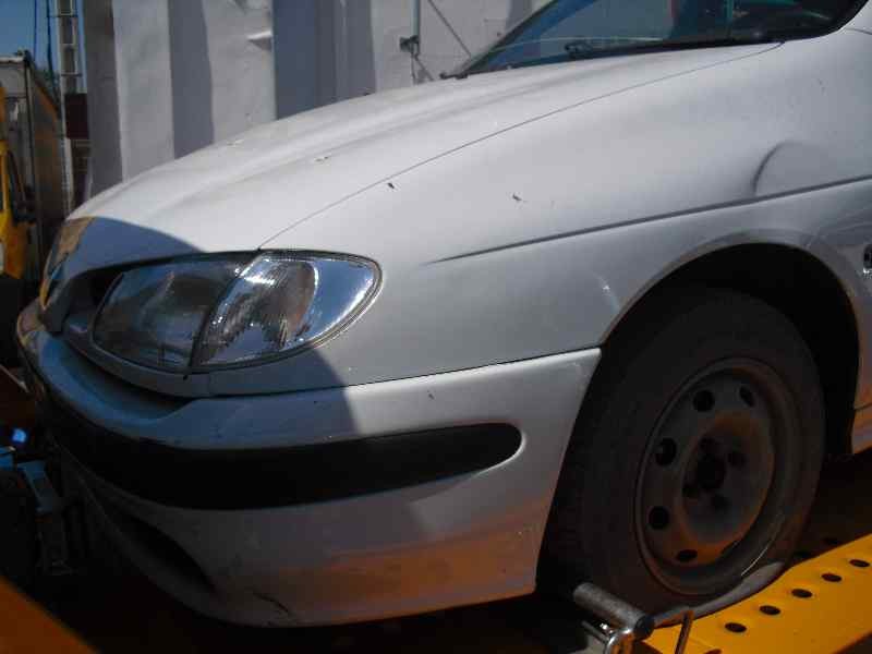 renault megane i berlina hatchback (ba0) del año 1996