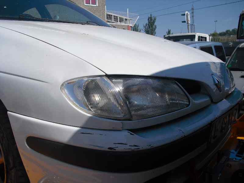 renault megane i berlina hatchback (ba0) del año 1996