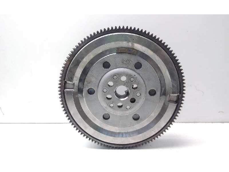 Recambio de volante motor para mazda cx-30 referencia OEM IAM PE4116610Z01  