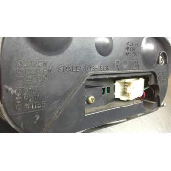 Recambio de piloto trasero derecho para mitsubishi colt (ca0) 1.8 16v cat referencia OEM IAM 0431568R  