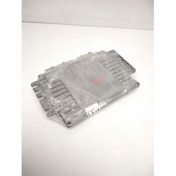 Recambio de centralita motor uce para nissan primera berlina (p12) referencia OEM IAM MEC32640 RZ 