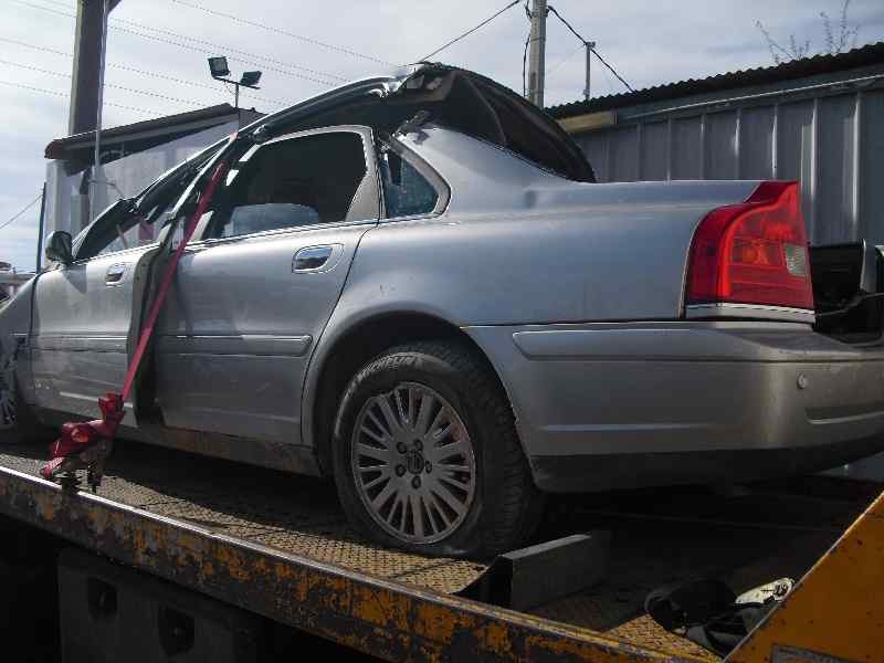 volvo s80 berlina del año 2005