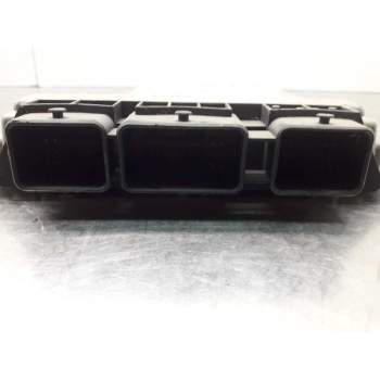 Recambio de centralita motor uce para nissan primera berlina (p12) referencia OEM IAM 0281011389 8200300537 8200263396